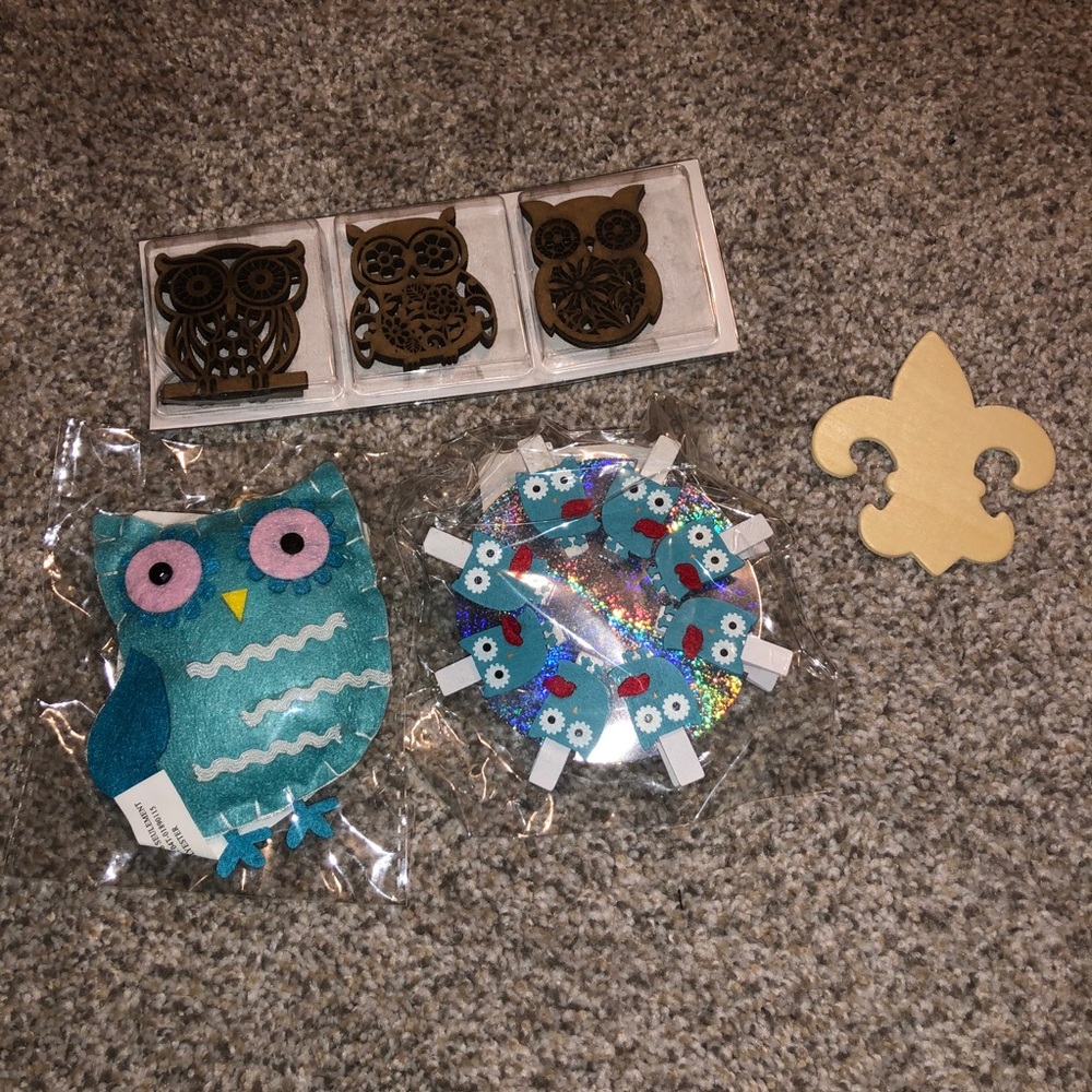 Owl & Fleur de lis Craft Items